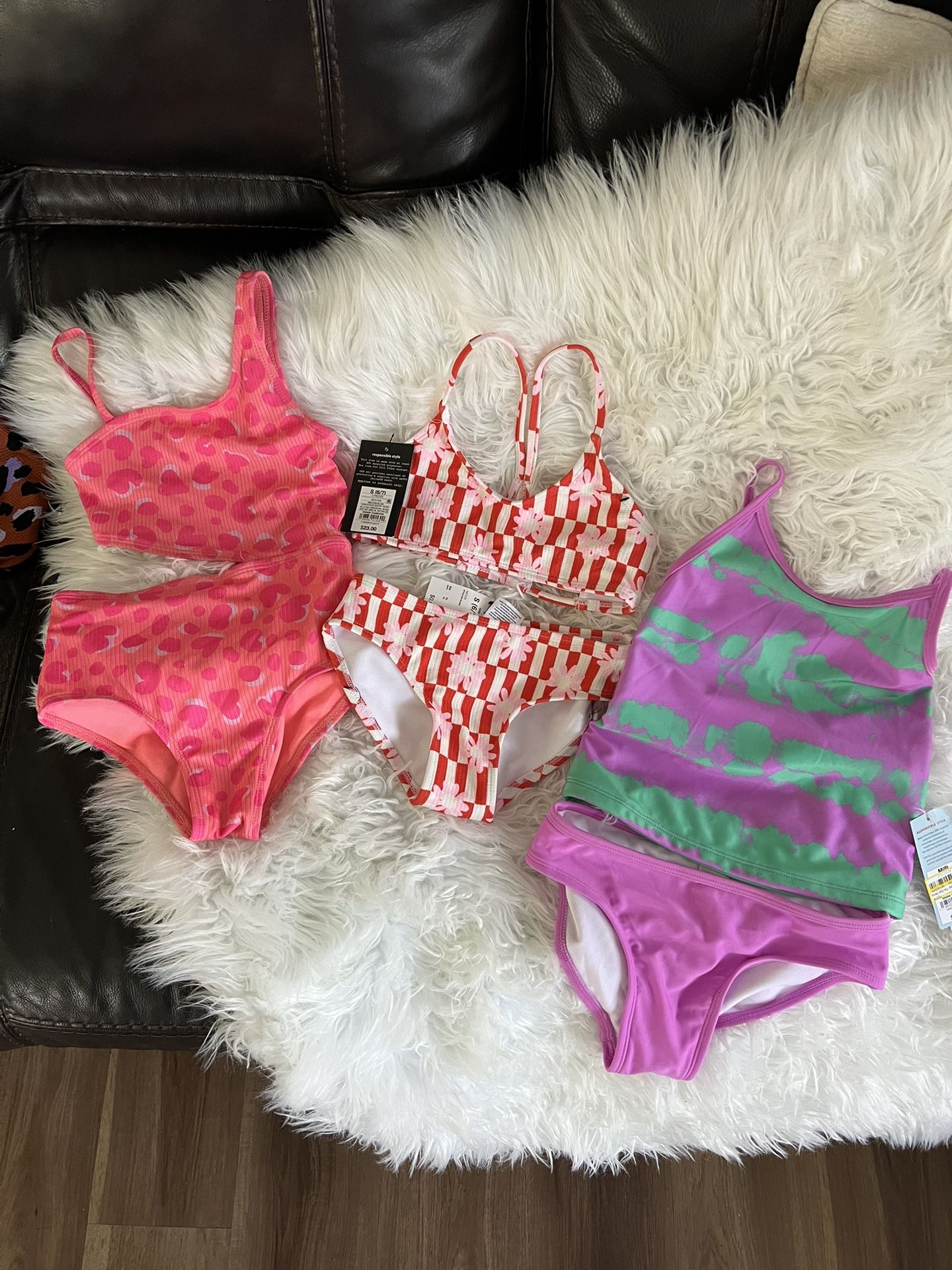 Girls Swimsuits