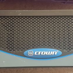 Crown CH1 Contractor Series commercial 2-channel power amplifier. 