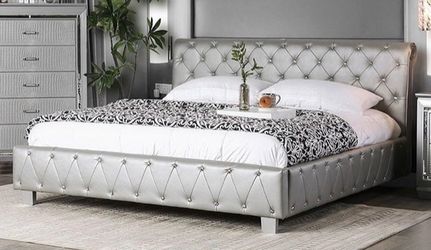 Queen size bed