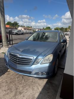 2010 Mercedes-Benz E-Class