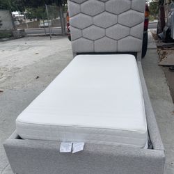 BEAUTIFUL TWIN BED GRAY COLOR NOT MATTRESS INCLUDED 