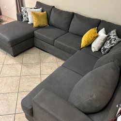 Large And Comfortable Sectional Couch From Living Spaces 