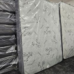 Queen mattress with boxspring 2pc special