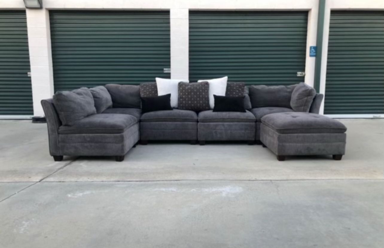 6pcs Huge Modular Couch Sectional Sofa From Thomasville In Excellent Condition - FREE DELIVERY 🚛