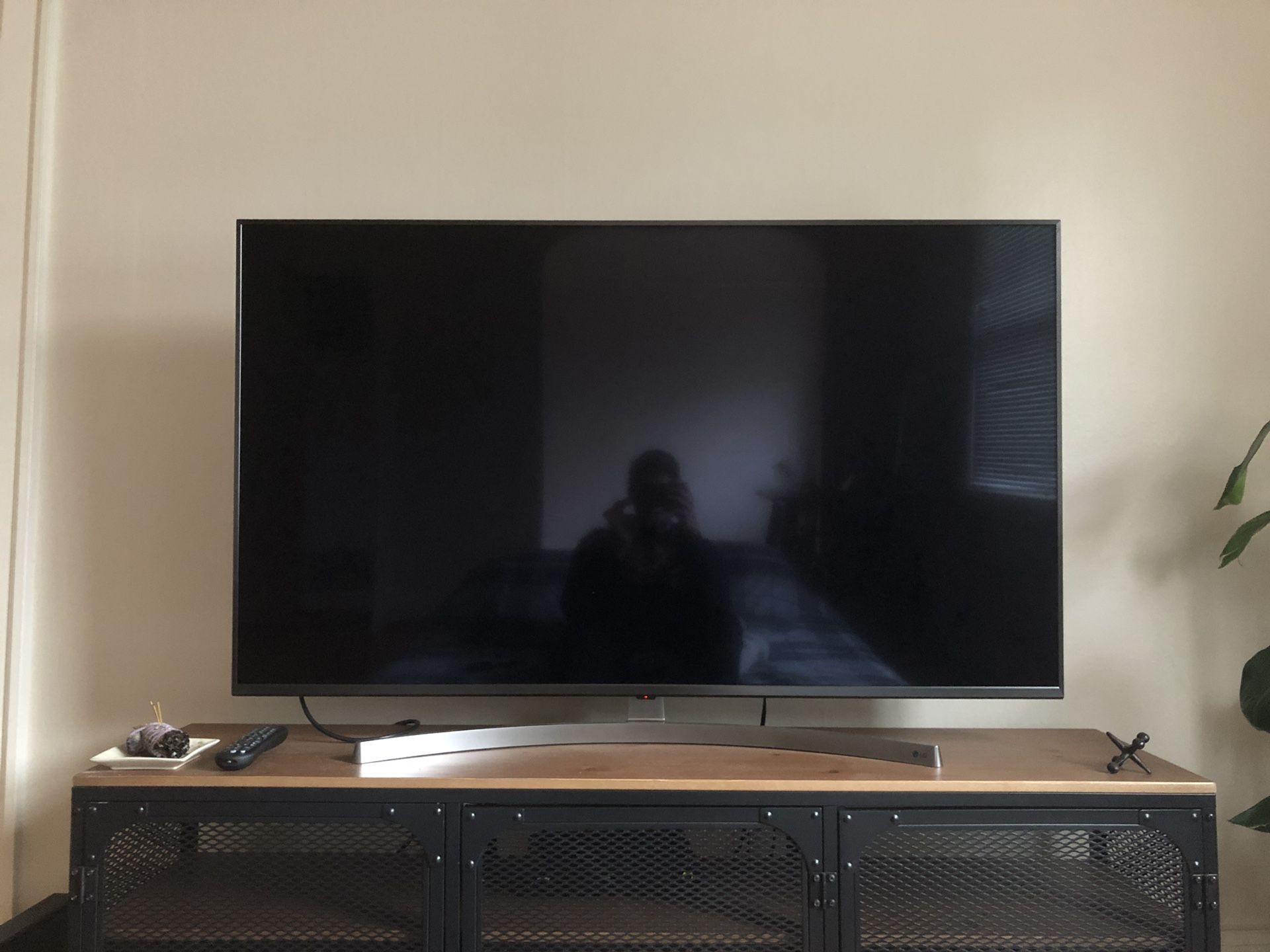 55” LG SK8000 4K UHD TV