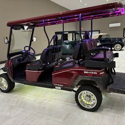 2023 Bintelli Beyond 6 Passenger Lithium – Only 395 Miles – Loaded