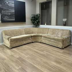 Curved Sectional Couch  – Free Delivery 🚚 