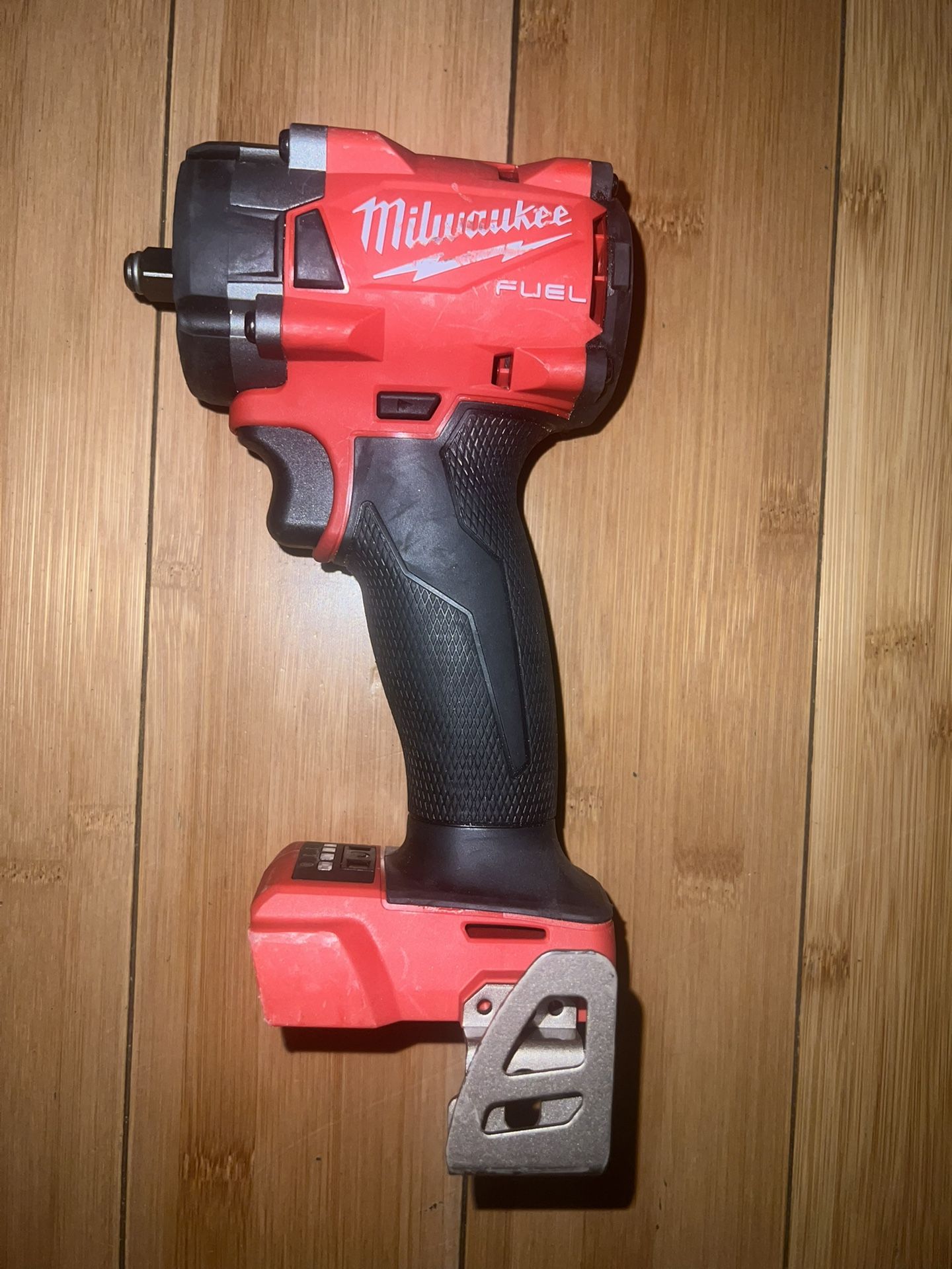 MILWAUKEE 3/8” COMPACT IMPCT WRENCH