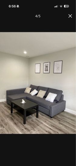 Gray L-Shaped Sectional Sofa/ Couch