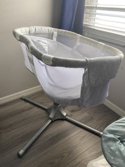 Bassinet With Newborn Insert