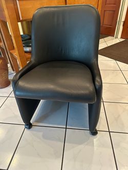 Premium leather chair
