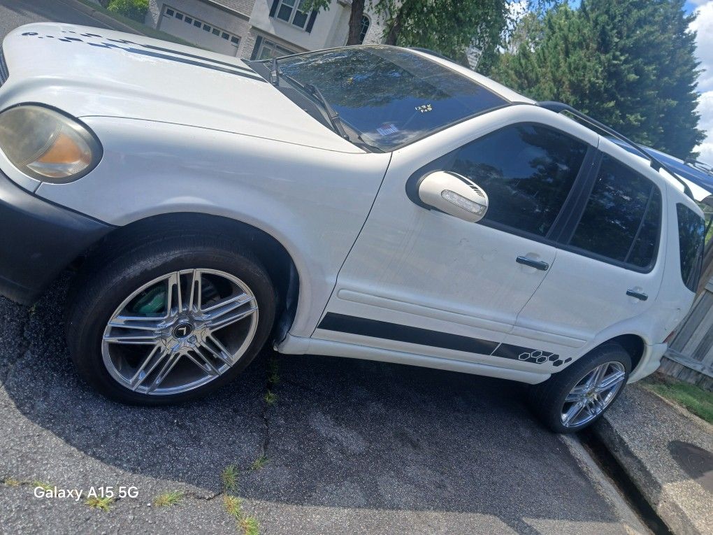 2004 Mercedes-Benz M-Class