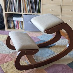 MCM Ergonomic Kneeling Chair