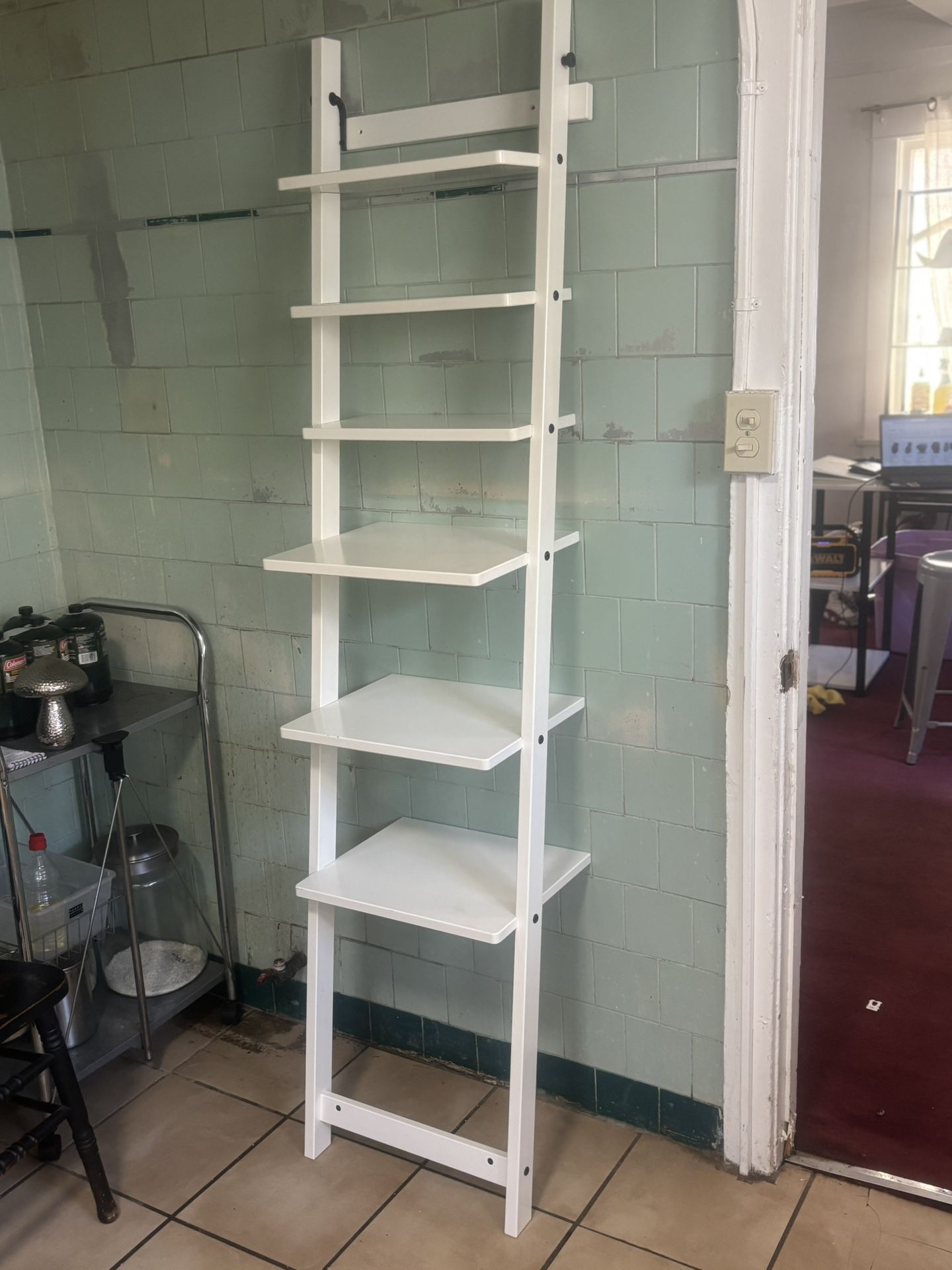 📚 Modern Ladder Bookcase – 74” Standing/Leaning Shelf 📚