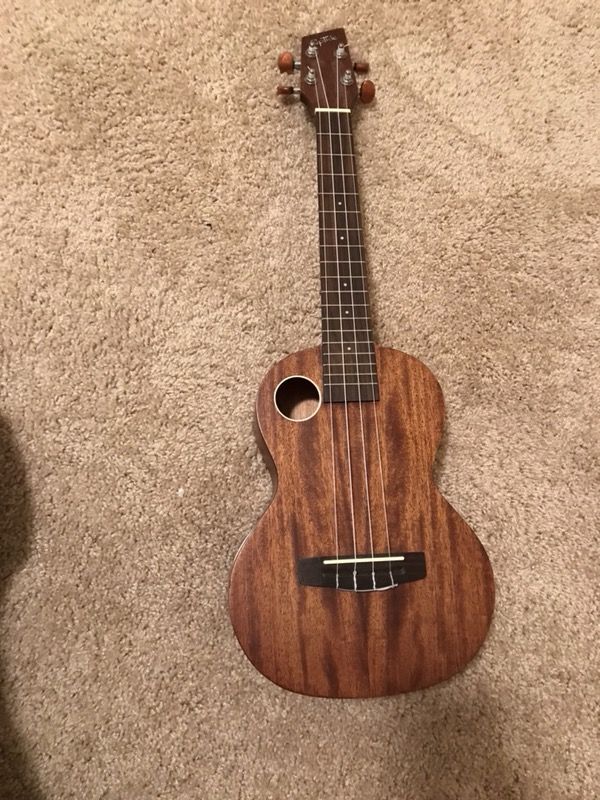 Ukulele Boulder Creek RipTide Series Tenor-Mahogany UT5NS
