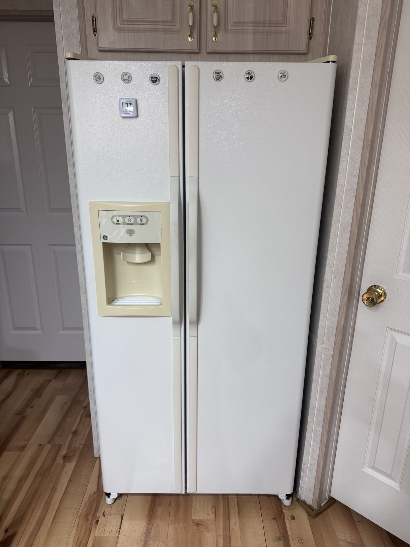 Refrigerator, Stove $ Microwave