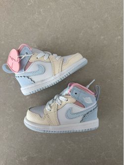 NIKE AIR JORDAN toddler shoes size 4c- never worn