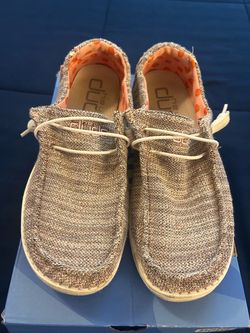Hey Dude Women’s size 8