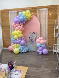 Balloon arch