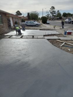 Stamped Concrete Or Brush Finish 