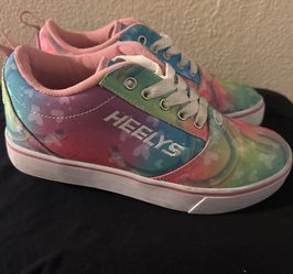 HEELYS