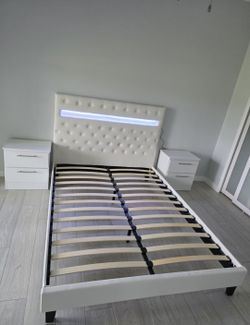 Beds with LED Lights and 2 Nightstands ⚜️ Camas con Luces LED y Mesitas de Noche 🚚