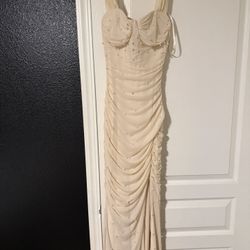 Windsor Dress Size M