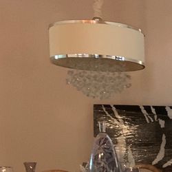 Top Of The Line Pieces  Priced To Sell The Chandelier Was Over $500... Make An Offer!!!