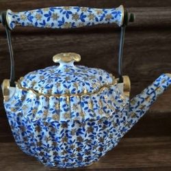 Copeland - spode tea pot from panorama city 


