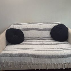IKEA Small Couch -   Most Go 