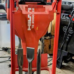 HILTI TE 2000-22 Cordless Jackhammer 2 x Power Batteries Charger with Dolly