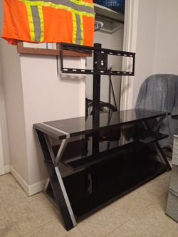 Entertainment center
