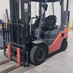 Forklift