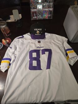 Minnesota Vikings jersey and hat