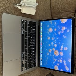 2020/2022 MacBook Pro 13.3” M1, 16gb, 256gb , 46 Battery Cycles