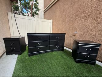 Used 4 piece Bedroom set