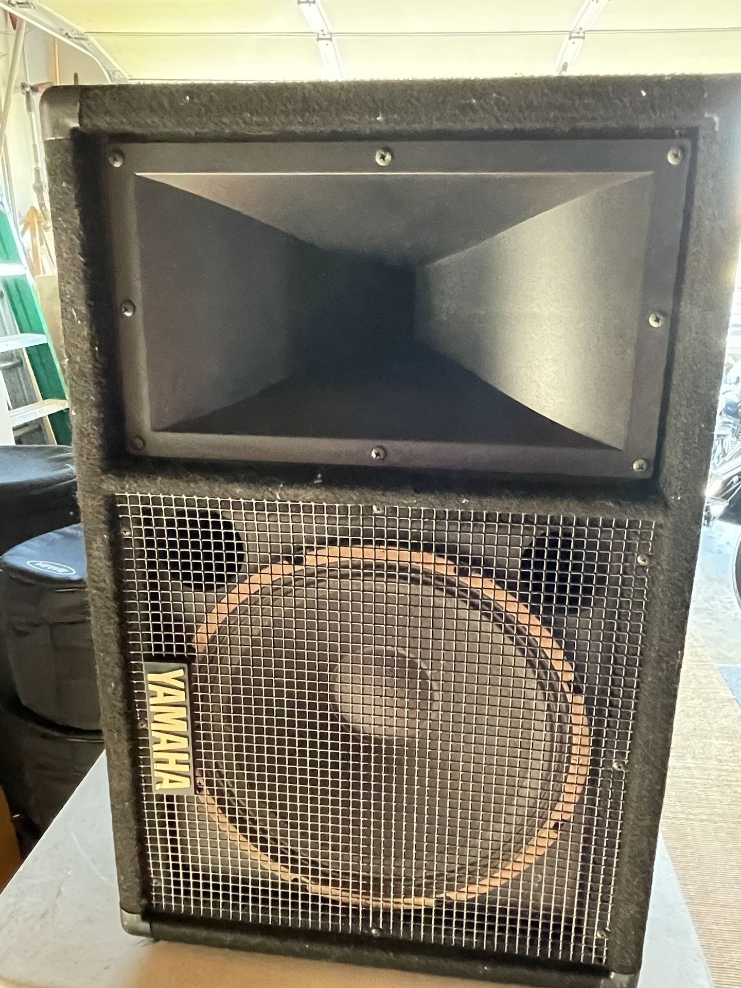 Yamaha SM12IV - Professional Monitor Speaker - Carpeted