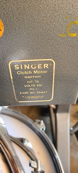 281-1 Singer Sewing Machine