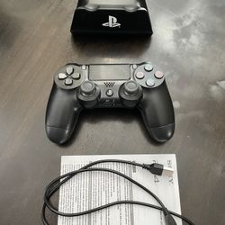 New PS4 DUALSHOCK 4