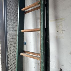 20Ft Antique Decorative Ladder