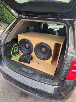 2 15" Subwoofers Competition