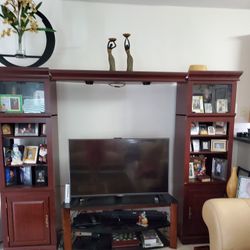 Entertainment Center, (3 Pcs) only