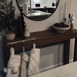 Console table