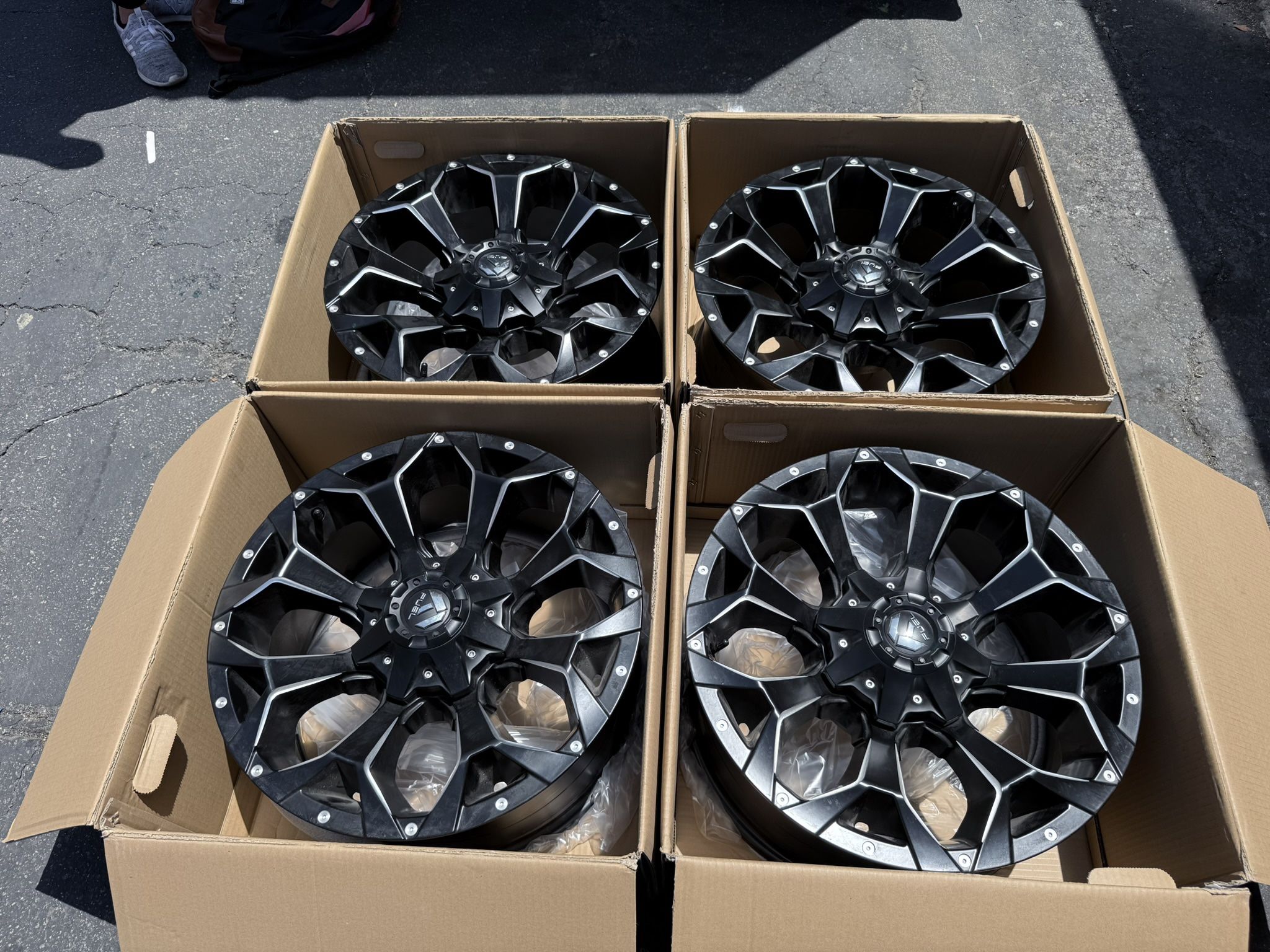 (4) 20” Fuel Wheels - D546
