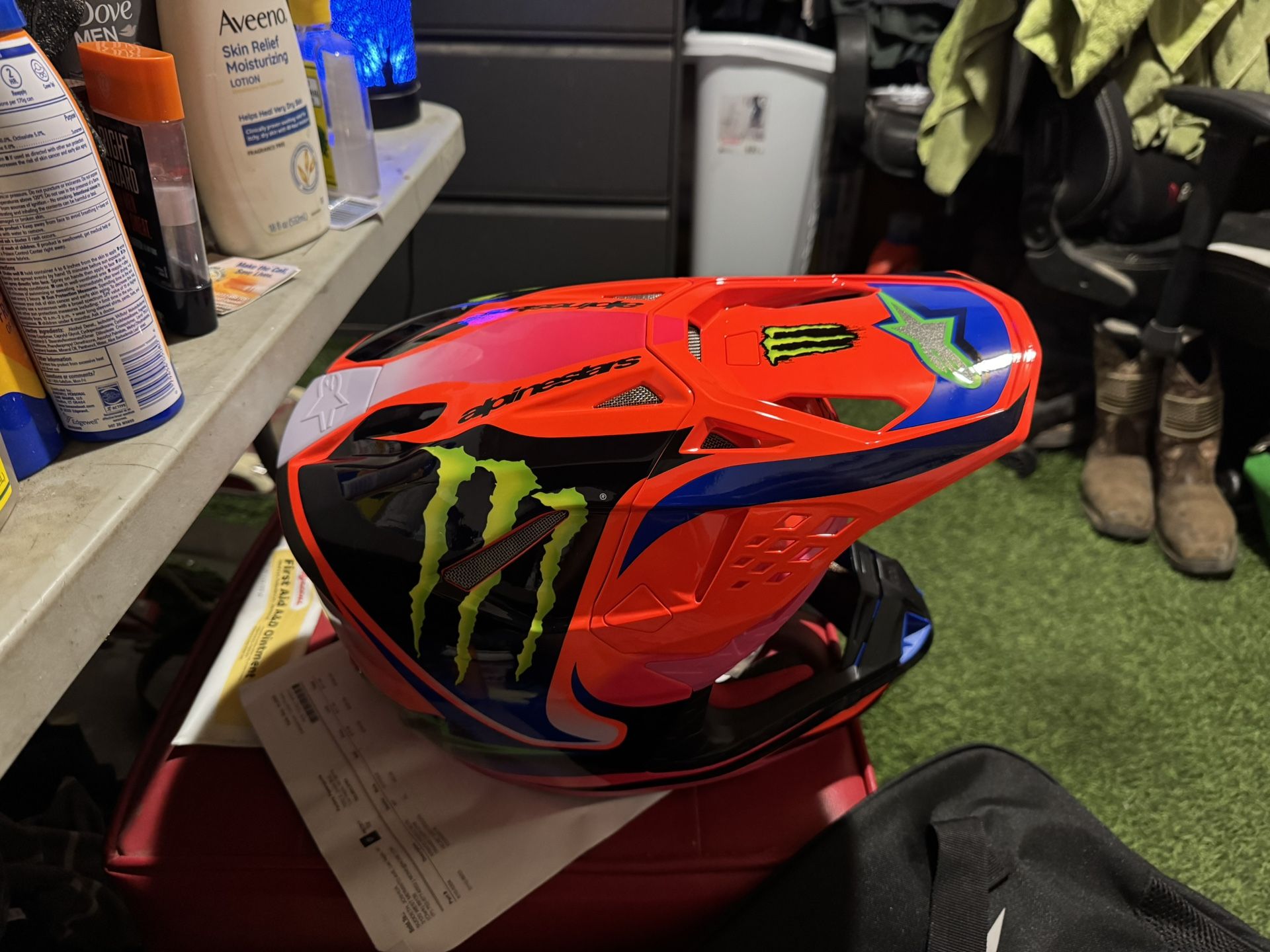 Limited edition, xl Alpinestars 2025 Supertech M10 Helmet - Deegan Monster