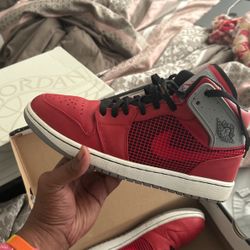 Jordan 1 Retro Size 10.5 