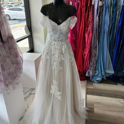 Brand New Bridal Gown Size 6