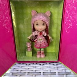 Strawberry Shortcake + Custard: San Diego Comic-Con Exclusive Doll