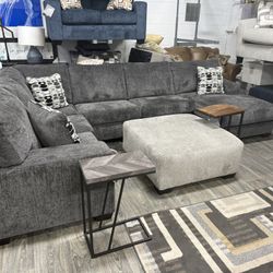 Ballinasloe 3Pc Ashley Furniture Sectional