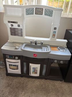 Play kitchen $25